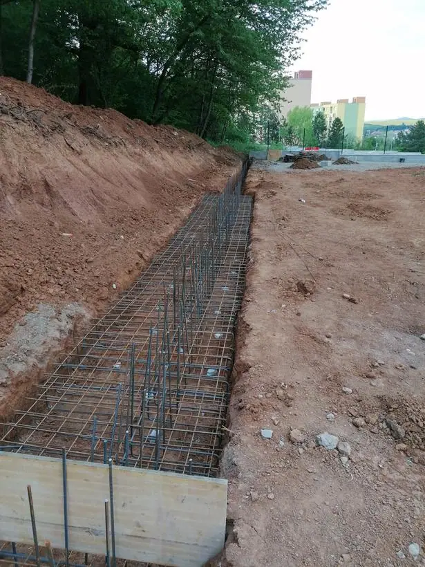 Oporný múr, Malé Uherce, fotografia 3